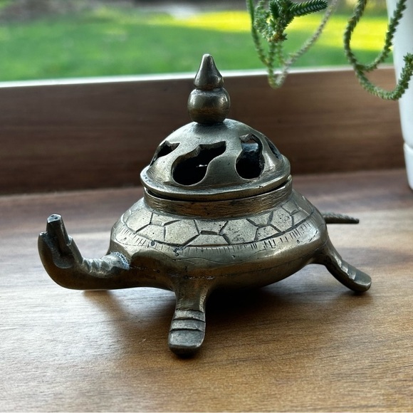 Vintage Brass Turtle with removal Top | Incense Burner - Picture 1 of 5
